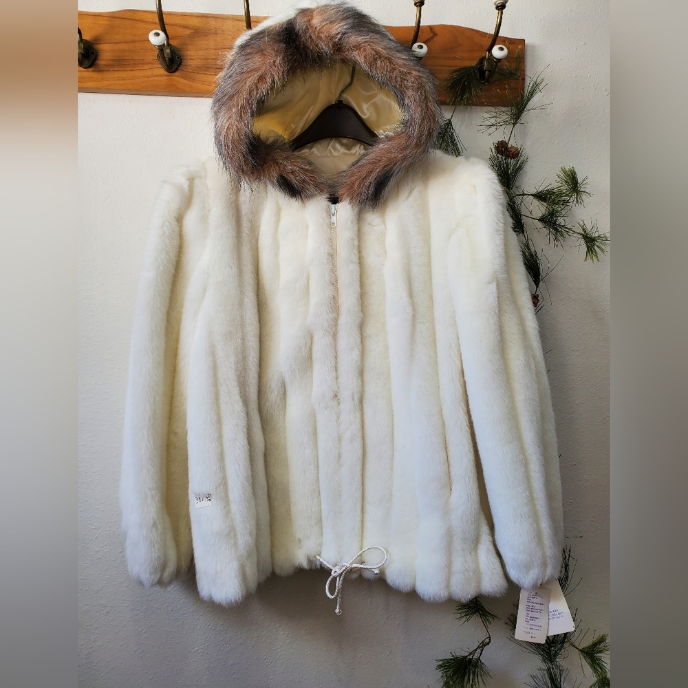 NWT Vintage Faux Fur Hooded Coat